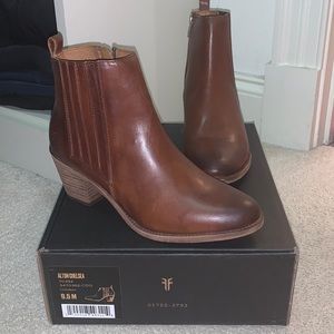 Frye *brand new* Booties 9.5